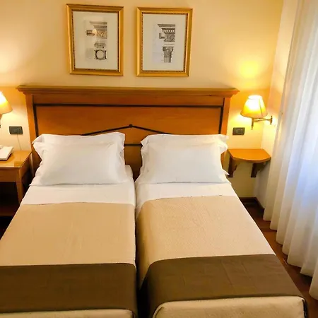 Florio Opera ホテル 3*