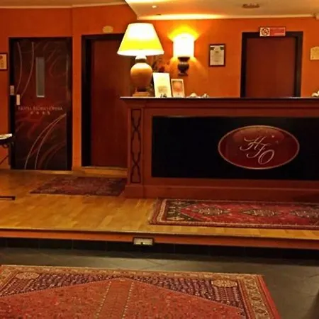 ホテル Florio Opera