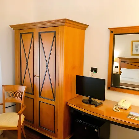Otel Florio Opera 3*