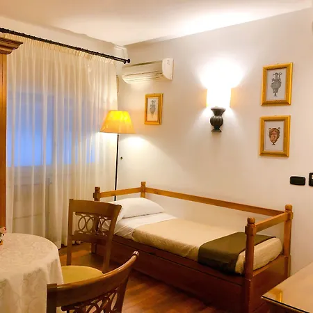 Florio Opera Hotel 3*